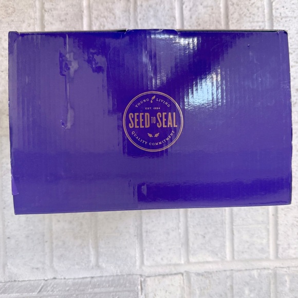 NWT Young Living Dewdrop Diffuser - Picture 9 of 9